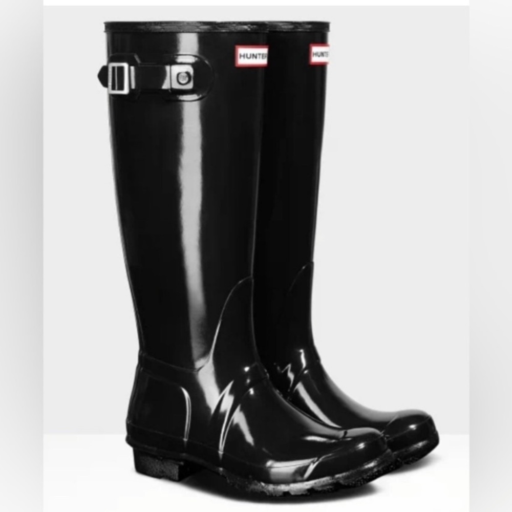 Hunter tall black glossy rain boots size 8